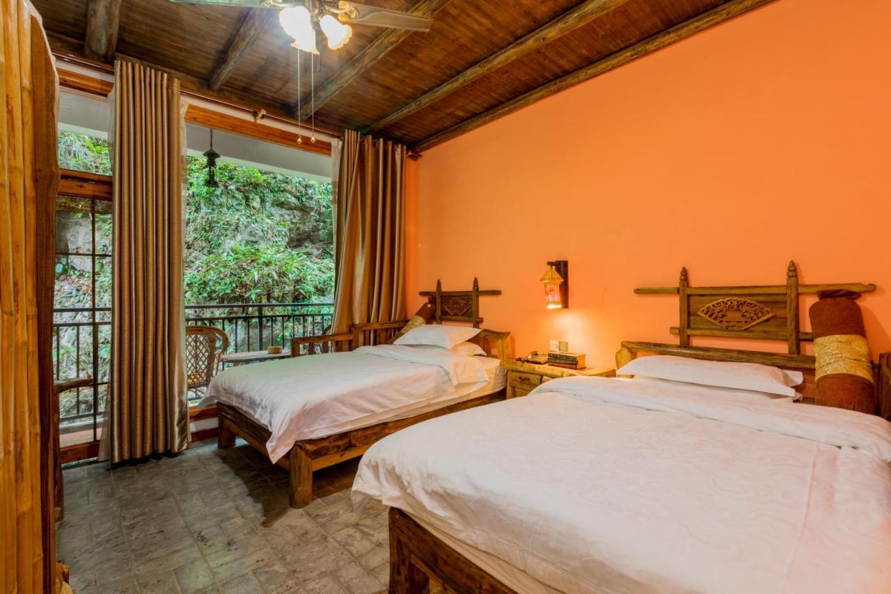 Yangshuo Scenic Mountain Retreat Hotel Exterior photo